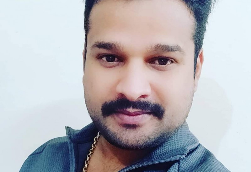 रितेश पांडे 